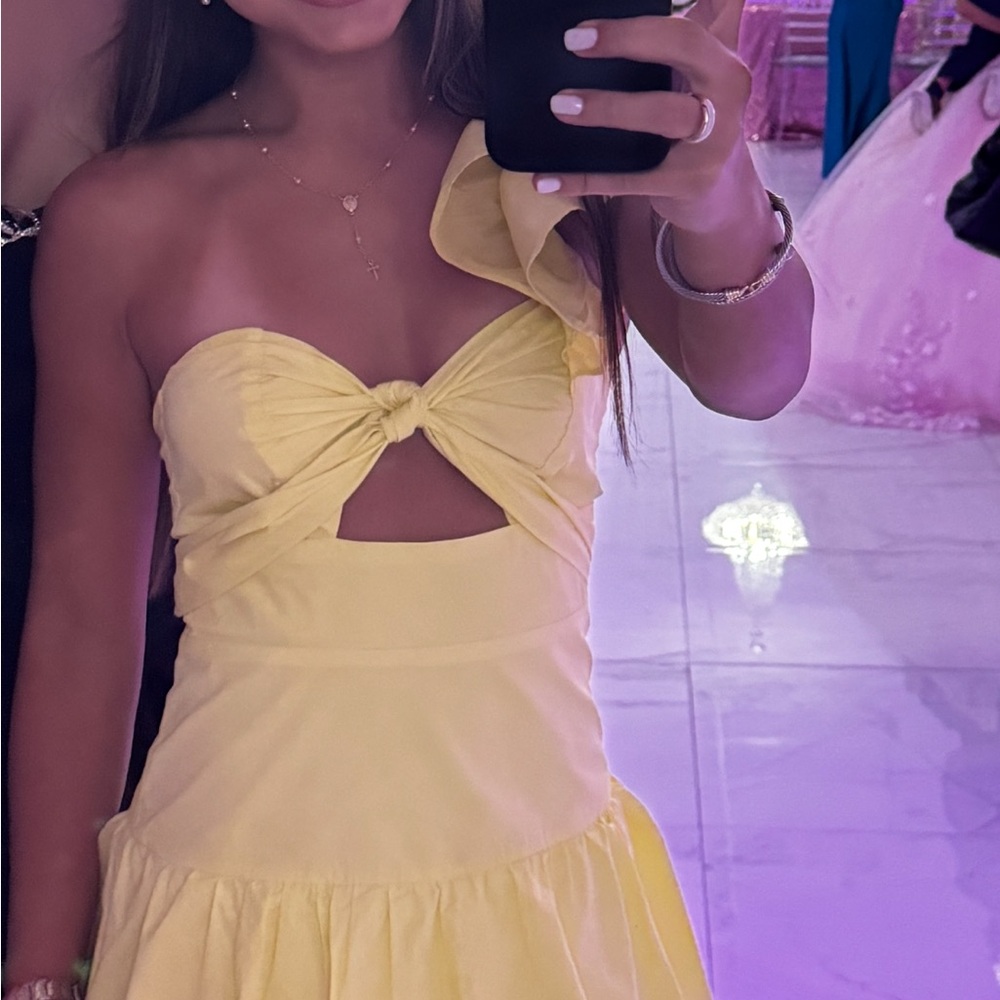 Yellow One-Shoulder Dress with Bow Detail